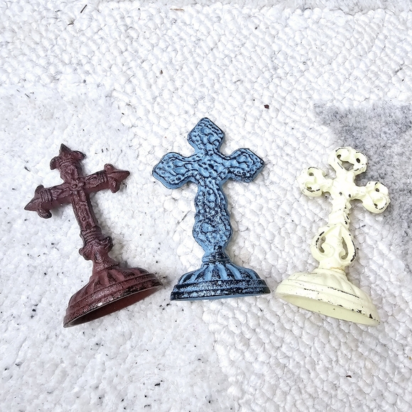 Other - Metal Cross Decor